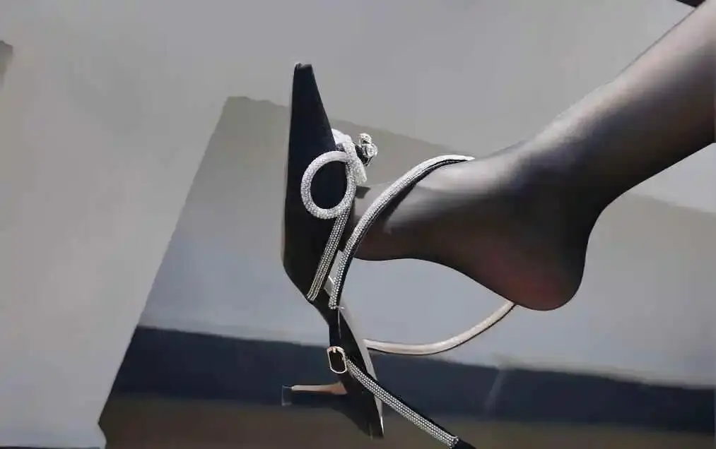 作为评价一切活动和术语解释的基石。明确指出所有健康BDSM实践都必须在此框架内进行。 - 2023_09_28_18_32_IMG_8560